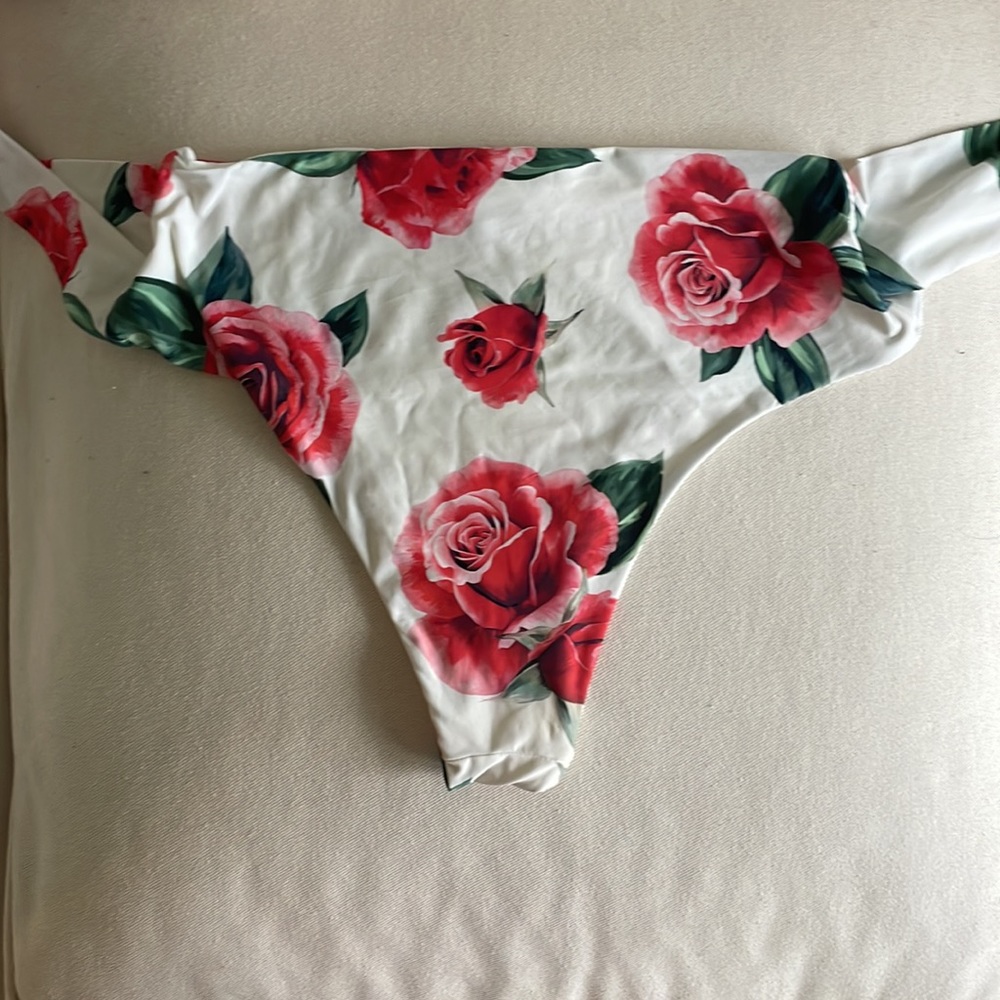 WeWoreWhat Riviera Roses Bikini Bottom - Picture 3 of 5